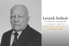 nekrolog - po prawej stronie w sepi portret Leszka Sobonia w garniturze, po prawej napis: Leszek Soboń 4 września 1950 - 22 września 2025 - Burmistrz Gminy i Miasta Dobczyce w latach 1998 - 2002