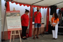 Na zdjęciu osoby zaangażowane w organizację pikniku
