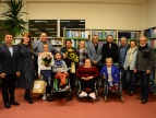 uczestnicy spotkania wspólnie z Rodziną Piąstków