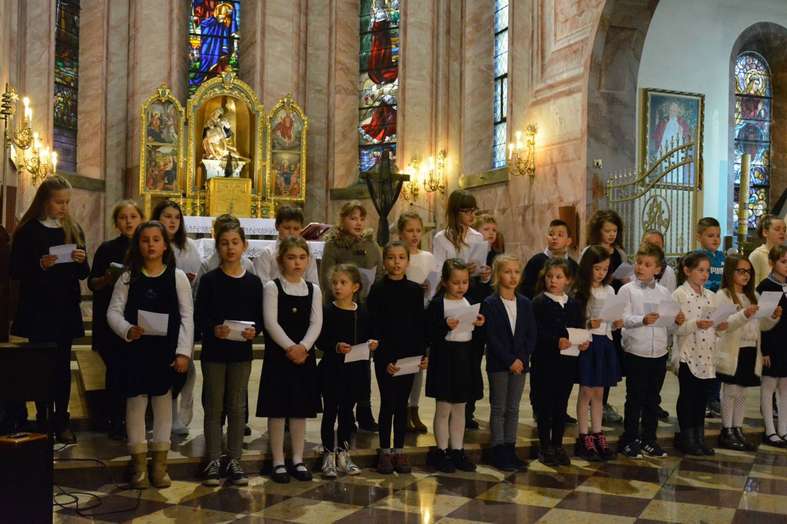 koncert "wielkopostna zaduma strunami i smyczkiem"