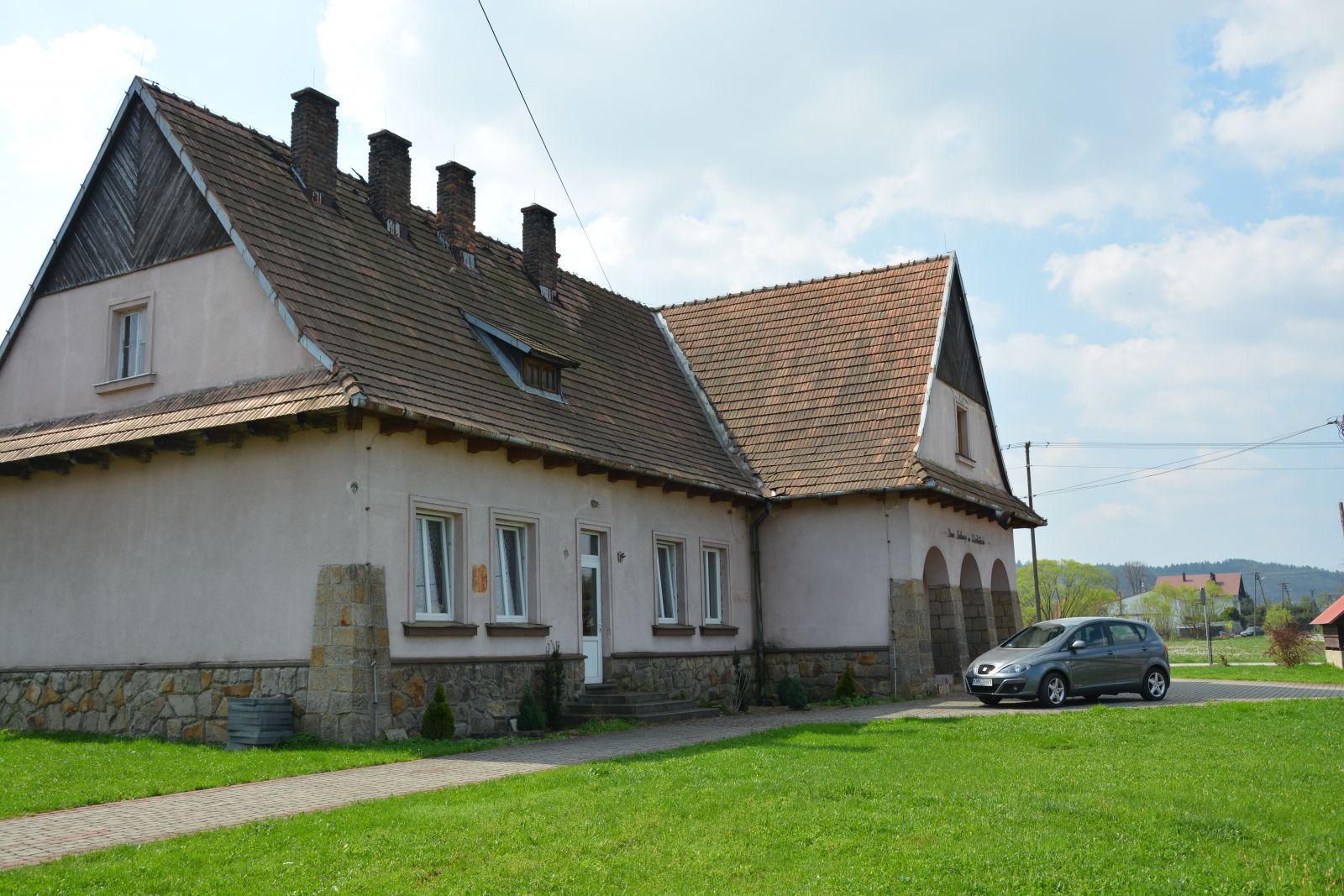 Dom Ludowy w Stadnikach