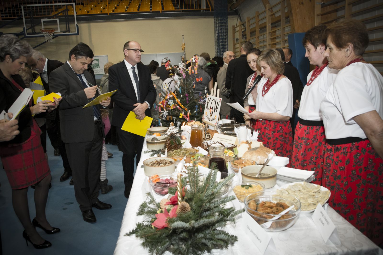 Koło Gospodyń Wiejskich ze Stadnik na Powiatowym Konkursie Potraw Wigilijnych