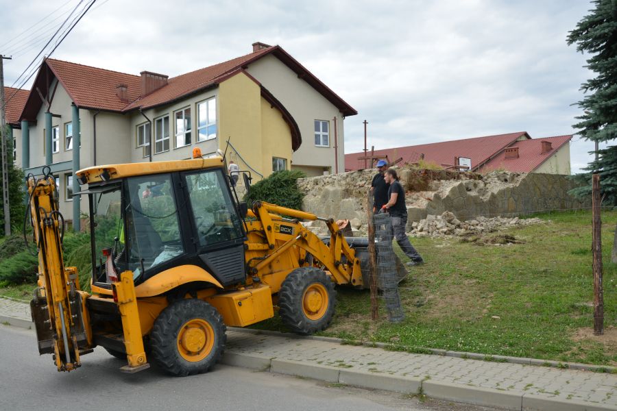 zdjęcie - rozbudowa szkoły w Brzączowicach