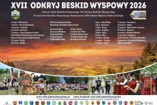 Plakat promujący XVII edycję akcji „Odkryj Beskid Wyspowy 2026”. W górnej części znajduje się duży biały napis z tytułem wydarzenia oraz harmonogram wycieczek górskich i imprez odbywających się od maja do września 2026 roku. Tłem jest panoramiczny widok na Beskid Wyspowy o zachodzie słońca. W dolnej części umieszczono pas zdjęć przedstawiających uczestników wydarzeń, rodzinne aktywności, piesze wędrówki, muzyków ludowych oraz postać w historycznym stroju. Na samym dole znajdują się adres strony internetowej