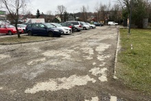 zniszczony parking przy ul. Armii Krajowej