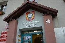 Urząd Gminy i Miasta Dobczyce - wejście główne