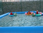 strefa dla dzieci - basen z łódkami podczas pikniku z okazji Dni Dziecanovii