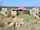 rekonstrukcja muru miejskiego i zamek