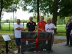 Przekazanie tablicy wyników przez słowackich przyjaciół dla KS Raba Dobczyce
